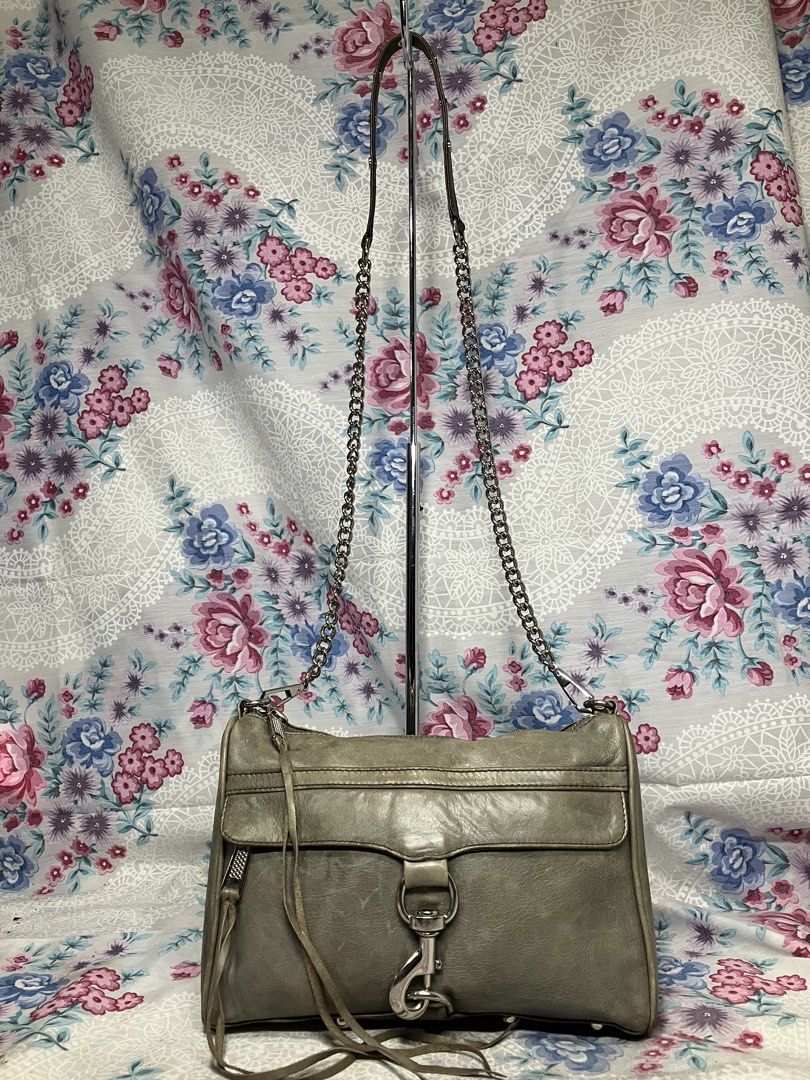 REBECCA MINKOFF MINI MAC CROSSBODY BAG (Category: Cross-body Bags) located in General Mariano Alvarez. Submitted by adonid (Listing ID 1465422923, Image 1). Description: REBECCA MINKOFF MINI MAC CROSSBODY BAG GOOD CONDITION NORMAL SIGN OF USAGE ONLY.