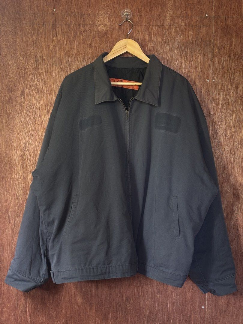 Red Kap Quilted Lined Work Jacket, Charcoal Grey, Full Zip, Size 3XL. (Category: Coats, Jackets and Outerwear) located in Cabuyao City. Submitted by giothr1ft (Listing ID 1465409465, Image 1). Description: -Width: 32 -Length: 29 -Sleeve Length: 22.