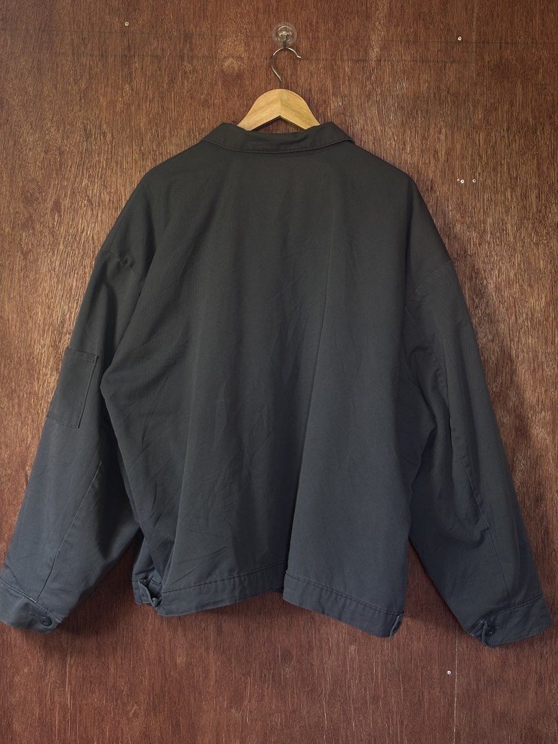 Red Kap Quilted Lined Work Jacket, Charcoal Grey, Full Zip, Size 3XL. (Category: Coats, Jackets and Outerwear) located in Cabuyao City. Submitted by giothr1ft (Listing ID 1465409465, Image 2). Description: -Width: 32 -Length: 29 -Sleeve Length: 22.