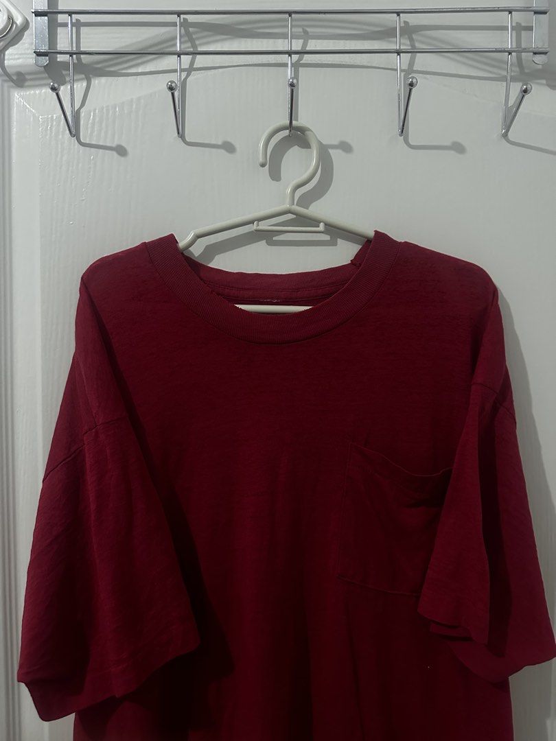 Red Pocket T-Shirt Oversized Casual Tee (Category: Tshirts & Polo Shirts ) located in Manila. Submitted by driftthrift (Listing ID 1465472799, Image 1). Description: Vintage 80s/90s paper tin pocket tee - Color: Deep red - Material: Heavy cotton fabric - Fit: Relaxed fit for all-day comfort - Details: Left chest pocket and ribbed crew neckline - Style: Great everyday basic, easy to match with jeans or cargo pants.