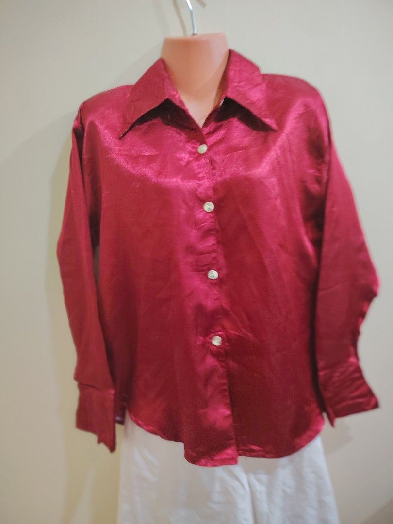 Red Satin Long Sleeve Button Up Blouse Shirt (Category: Blouses) located in Quezon City. Submitted by timelesstreasure117 (Listing ID 1465552857, Image 2). Description: Can fit from small to medium Good condition ₱70 Bundle with my other top listings to get discount 5 for ₱300 10 for ₱500 Buyer books courier of choice Payment via gcash or paymaya.