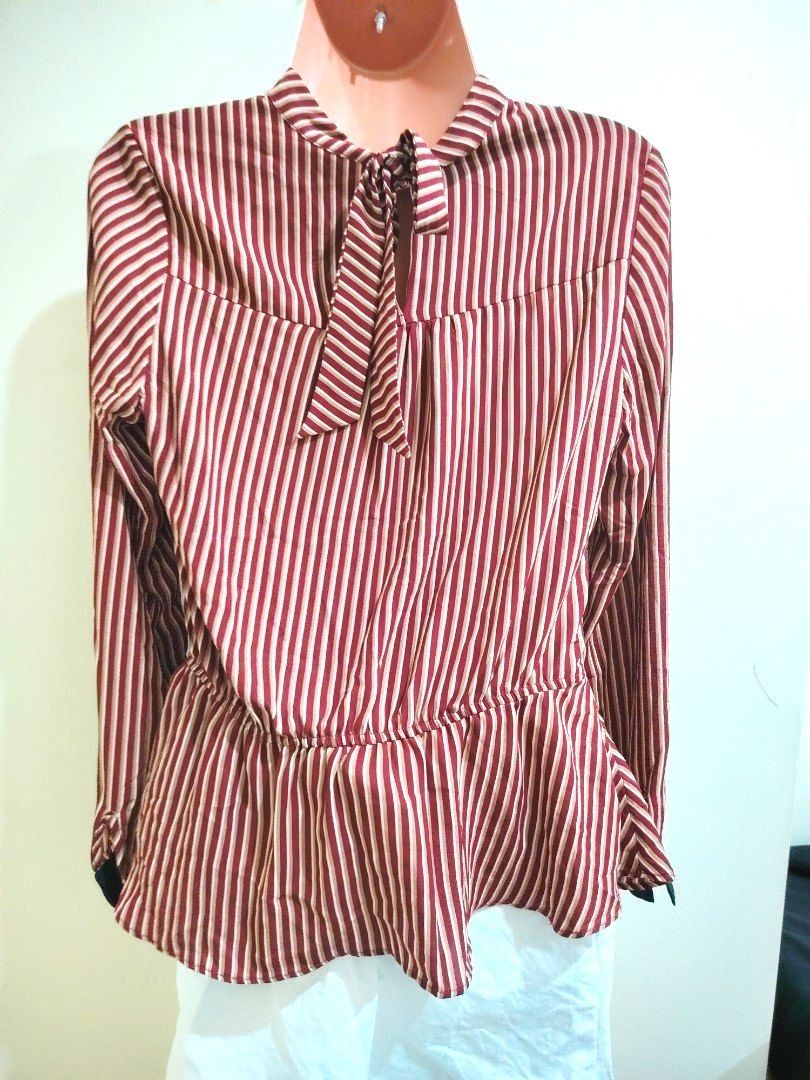 Red White Striped Long Sleeve Blouse Bow Back (Category: Blouses) located in Quezon City. Submitted by timelesstreasure117 (Listing ID 1465553241, Image 2). Description: Can fit from small to medium Good condition ₱70 Bundle with my other top listings to get discount 5 for ₱300 10 for ₱500 Buyer books courier of choice Payment via gcash or paymaya.