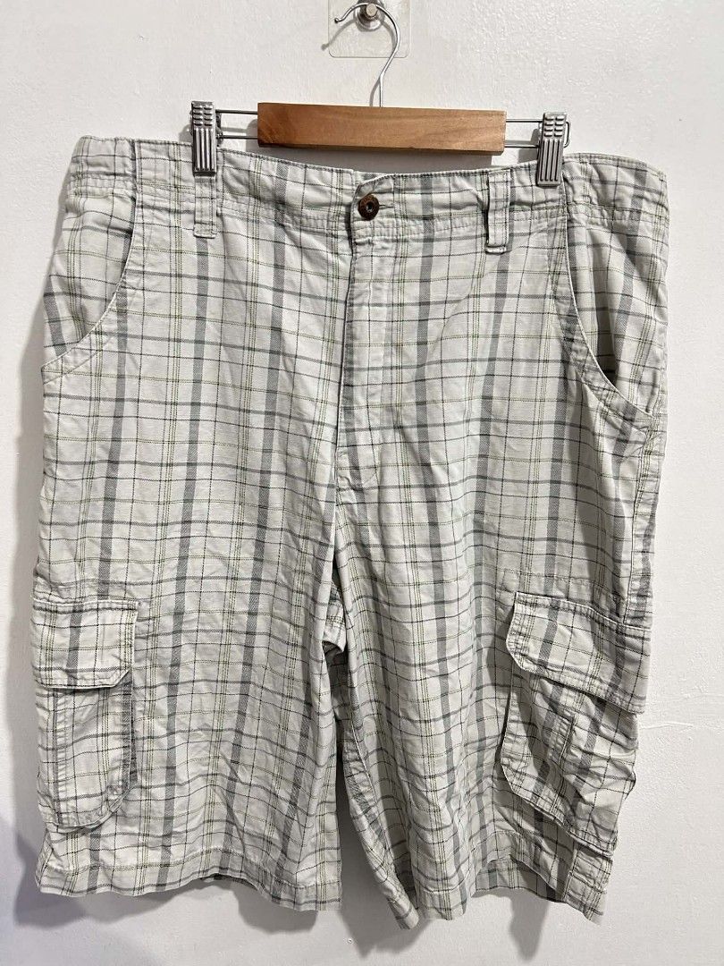 Relaxed Fit Plaid Cargo Shorts (Category: Shorts) located in Rizal. Submitted by thrift_finds_739 (Listing ID 1465464940, Image 1). Description: NO ISSUE Color rate 8/10 Waist: 36 Length: 24 Leg Opening: 12 Please manage your expectations — we open premium bulk ukay bundles shipped directly from the US! 🇺🇸.