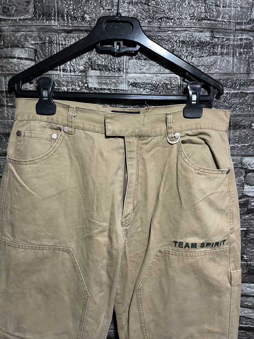 Represent Double Knee Pants (Category: Chinos) located in Manila. Submitted by flex_curation (Listing ID 1465523201, Image 2). Description: 32W 39L IN VERY GOOD CONDITION AND IN PRESENTABLE CONDITION MINIMAL PAINT STAIN SEE LAST PIC BACOOR CAVITE LOC.