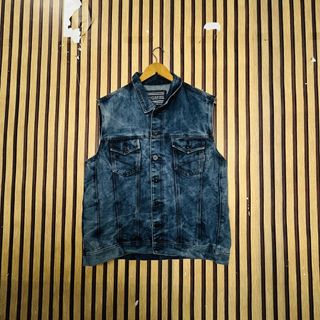(Category: ) located in . Submitted by yg_supplies (Listing ID 1465446310, Image 1). Description: .