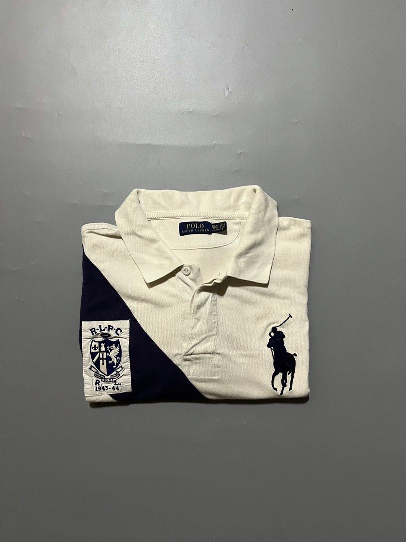 RL POLO💋 (Category: Activewear) located in Santa Cruz. Submitted by __incognito (Listing ID 1465406634, Image 1). Description: RL POLO💋 32 width 33 length -issue minimal yellow stain washable.