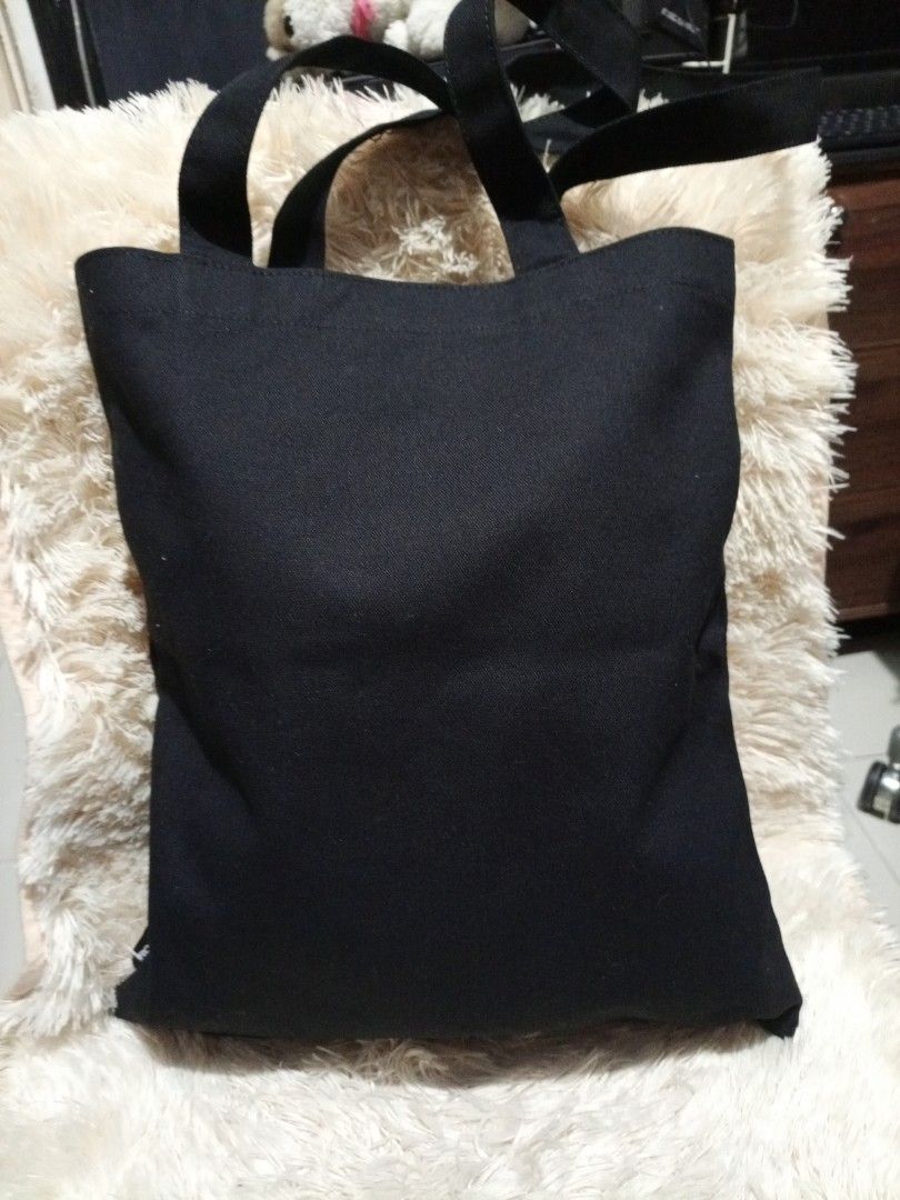 ROCKET PUNCH TOTE BAG (Category: Tote Bags) located in Davao. Submitted by hermiepiam75360 (Listing ID 1465526970, Image 2). Description: .