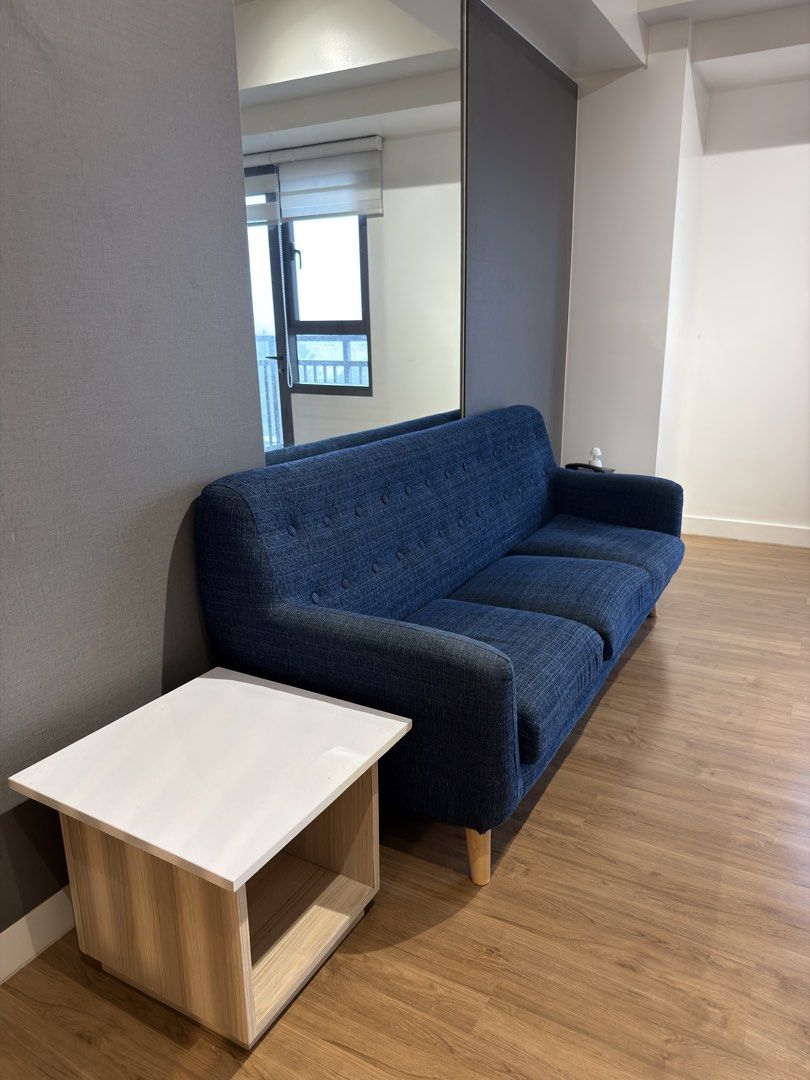 Rockwell Arton West 1BR for Lease (Category: Apartments & Condos) located in Quezon City. Submitted by ajmndoza (Listing ID 1465413292, Image 3). Description: Rockwell Arton West Tower 1BR 49sqm Fully furnished 1 Parking slot 2 months security deposit 2 month advance payment 1 year minimum .