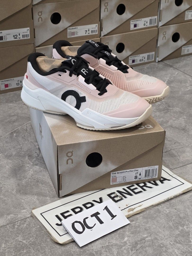Roger Pro Fire Doe White (Category: Sneakers) located in Manila. Submitted by bron.jenerva (Listing ID 1465498737, Image 1). Description: Roger Pro Fire Doe White Brand new ~ On hand Size 8w 8.5w P14500✅️ ❗️Cash-on-pickup via LBC is ok 🤝DM to discuss options 💰MoP: BDO BPi 🛵Manila pickup or via Grab/lalamove 🚚We ship daily via LBC ⚠️Price may change without prior notice #rogerprofire #doewhite #pickleball.