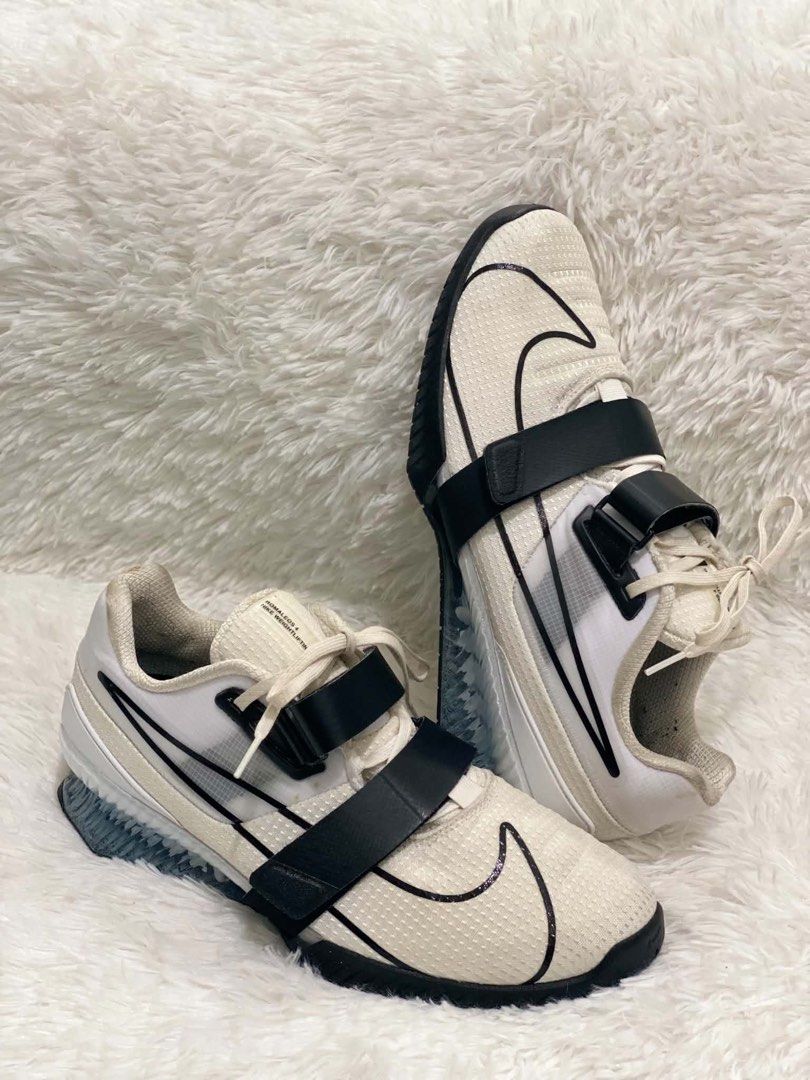 ROMALEOS 4 WEIGHTLIFTING SHOES (Category: Sneakers) located in Dagupan City. Submitted by pizzaislife22 (Listing ID 1465531390, Image 2). Description: Size 12 No issue Need wash Excellent condition.