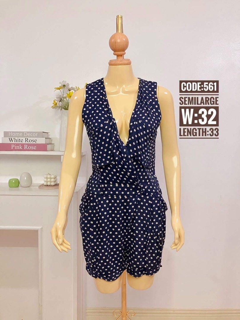 Rompers & Jumpsuit (Category: Jumpsuits) located in Manila. Submitted by at_realty (Listing ID 1465425677, Image 1). Description: Freesize.