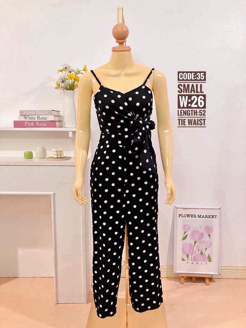 Rompers & Jumpsuit (Category: Jumpsuits) located in Manila. Submitted by at_realty (Listing ID 1465427062, Image 1). Description: Freesize.