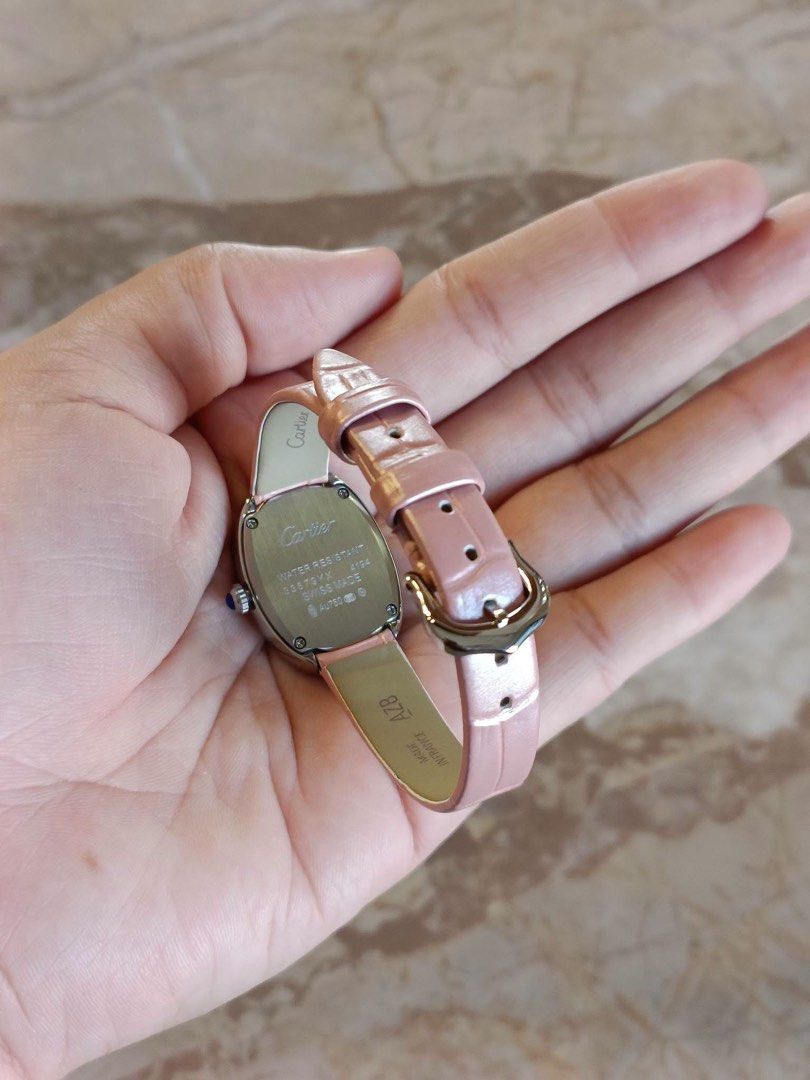 Rose Gold Pink Leather Strap Watch (Category: Women's Watches) located in Muntinlupa City. Submitted by farinasonlineshop (Listing ID 1465490338, Image 2). Description: .