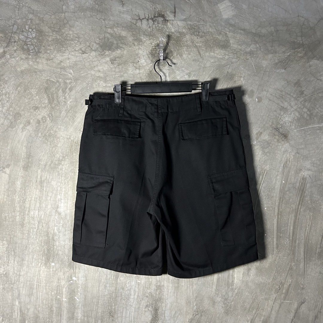 Rothco B.D.U - Black Cargo Shorts (Category: Shorts) located in Tayabas. Submitted by streetdepartment (Listing ID 1465539909, Image 3). Description: Rothco B.D.U - Black Cargo Shorts As new condition Flaw/s: None Size: 31 to 35 inches on tag Measurements (inches): Waist: 34” Rise: 13” Outseam: 20” Inseam: 8.8” Leg opening: 11.5” Price: 1,500 + shipping fee Dm to purchase! Note: Manage your expectations as you are dealing with secondhand items. C