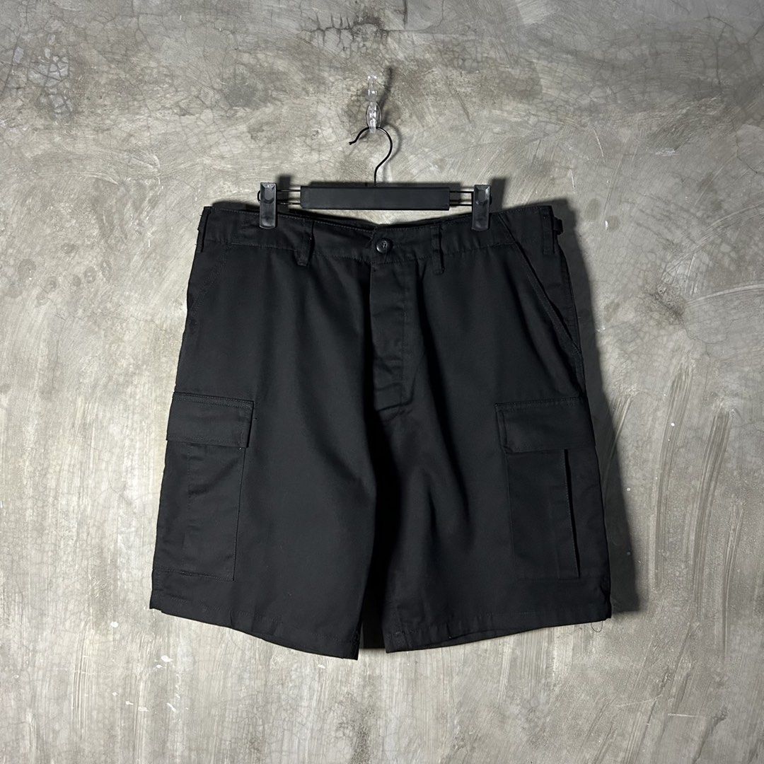 Rothco B.D.U - Black Cargo Shorts (Category: Shorts) located in Tayabas. Submitted by streetdepartment (Listing ID 1465539909, Image 1). Description: Rothco B.D.U - Black Cargo Shorts As new condition Flaw/s: None Size: 31 to 35 inches on tag Measurements (inches): Waist: 34” Rise: 13” Outseam: 20” Inseam: 8.8” Leg opening: 11.5” Price: 1,500 + shipping fee Dm to purchase! Note: Manage your expectations as you are dealing with secondhand items. C