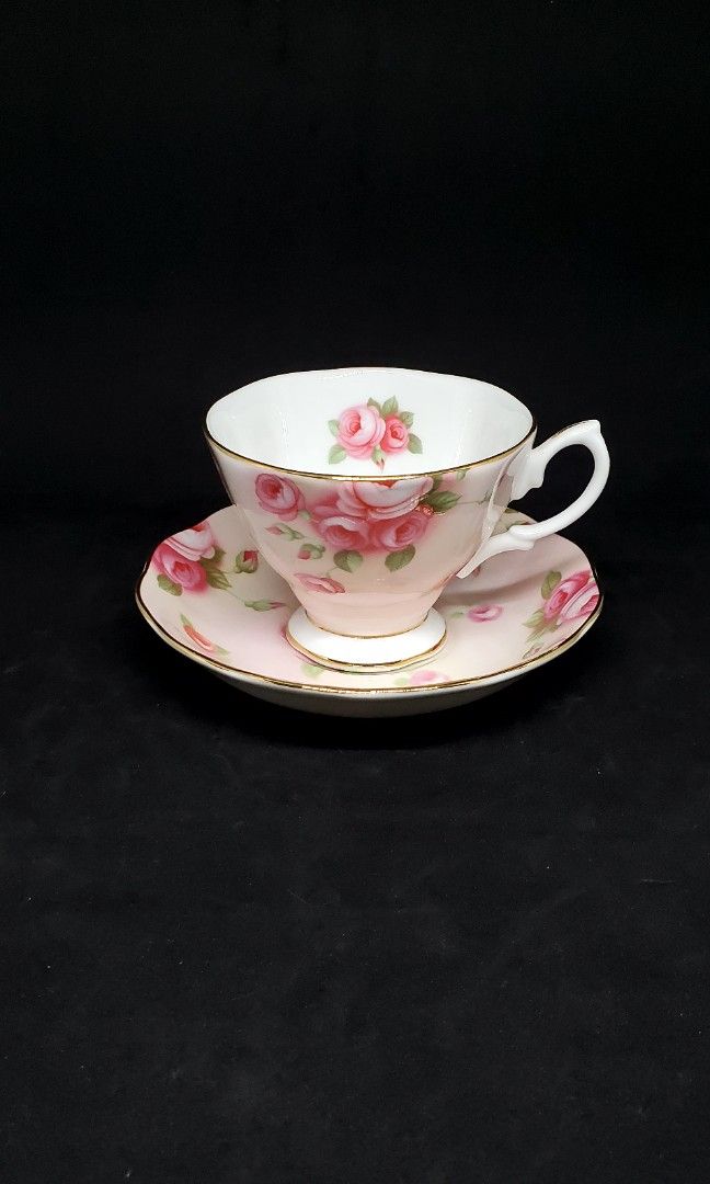 Royal albert Duo (Category: Coffee & Tea Tableware) located in Cavite. Submitted by buywhatulove (Listing ID 1465498824, Image 2). Description: .