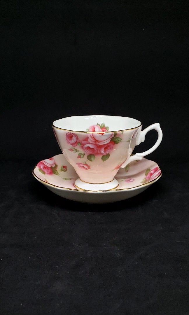 Royal albert Duo (Category: Coffee & Tea Tableware) located in Cavite. Submitted by buywhatulove (Listing ID 1465498824, Image 1). Description: .