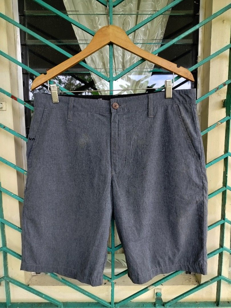 RVCA 4-Way Performance Stretch Gray Boardshorts Size 32 (Category: Swim Trunks & Board Shorts) located in Manila. Submitted by gerald_quinto (Listing ID 1465471206, Image 1). Description: Gray RVCA boardshorts in size 32. Made with 4-way performance stretch fabric, 46% recycled polyester, 46% polyester, and 8% elastane. Button closure with zip fly. Two back welt pockets with small black RVCA label on the right pocket. Loop detail near the waistba