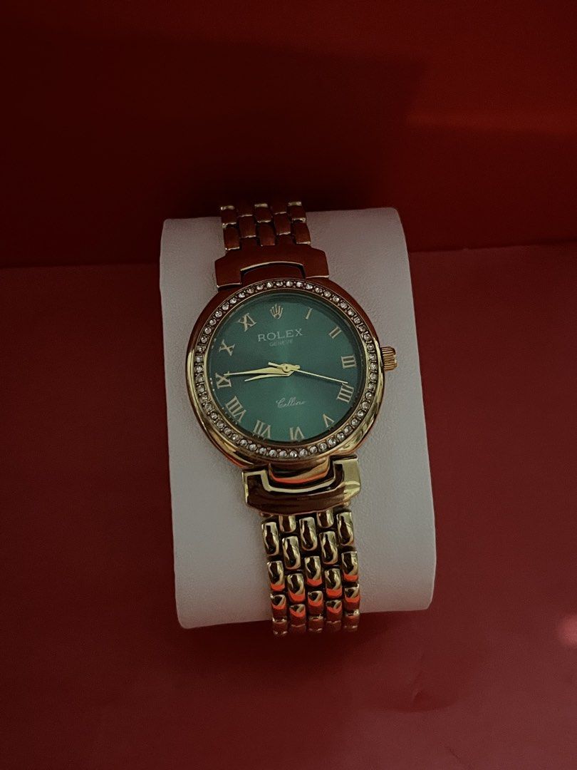 RX TOPGRADE FOR WOMEN (Category: Women's Watches) located in Baguio. Submitted by annesabiniano (Listing ID 1465410028, Image 1). Description: quartz battery operated with scratches glass screen working stainless steel .