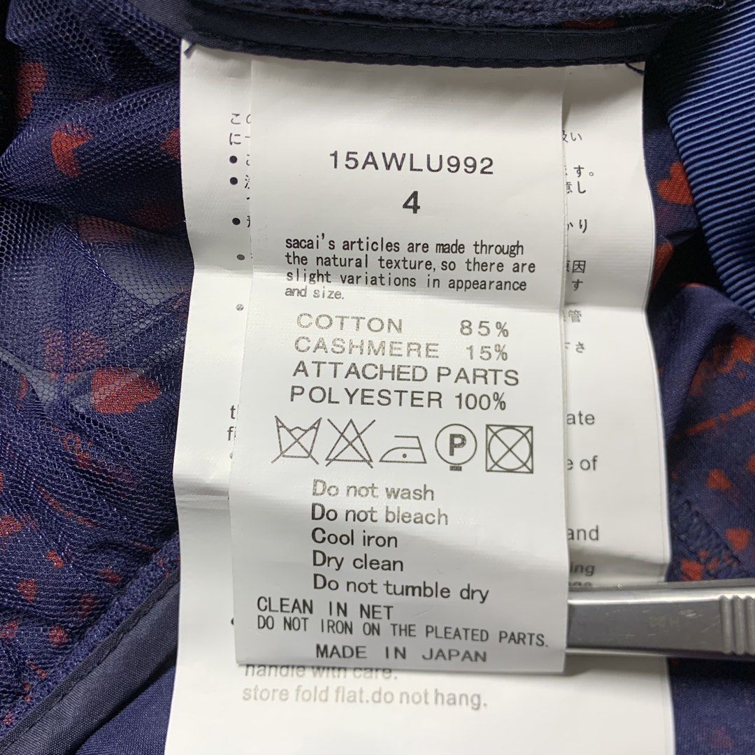 sacai luck - heart-docking dress (Category: Dresses) located in Manila. Submitted by shottas_21 (Listing ID 1465489347, Image 2). Description: sacai luck - heart-docking dress SIZE - 4 CONDITION - 9/10 FLAW - missing neck tag Made in japan 100% Polyester CHEST - 19” WAIST - 15” LENGTH - 50” SHOULDERS - 16” SLEEVE - 20”.