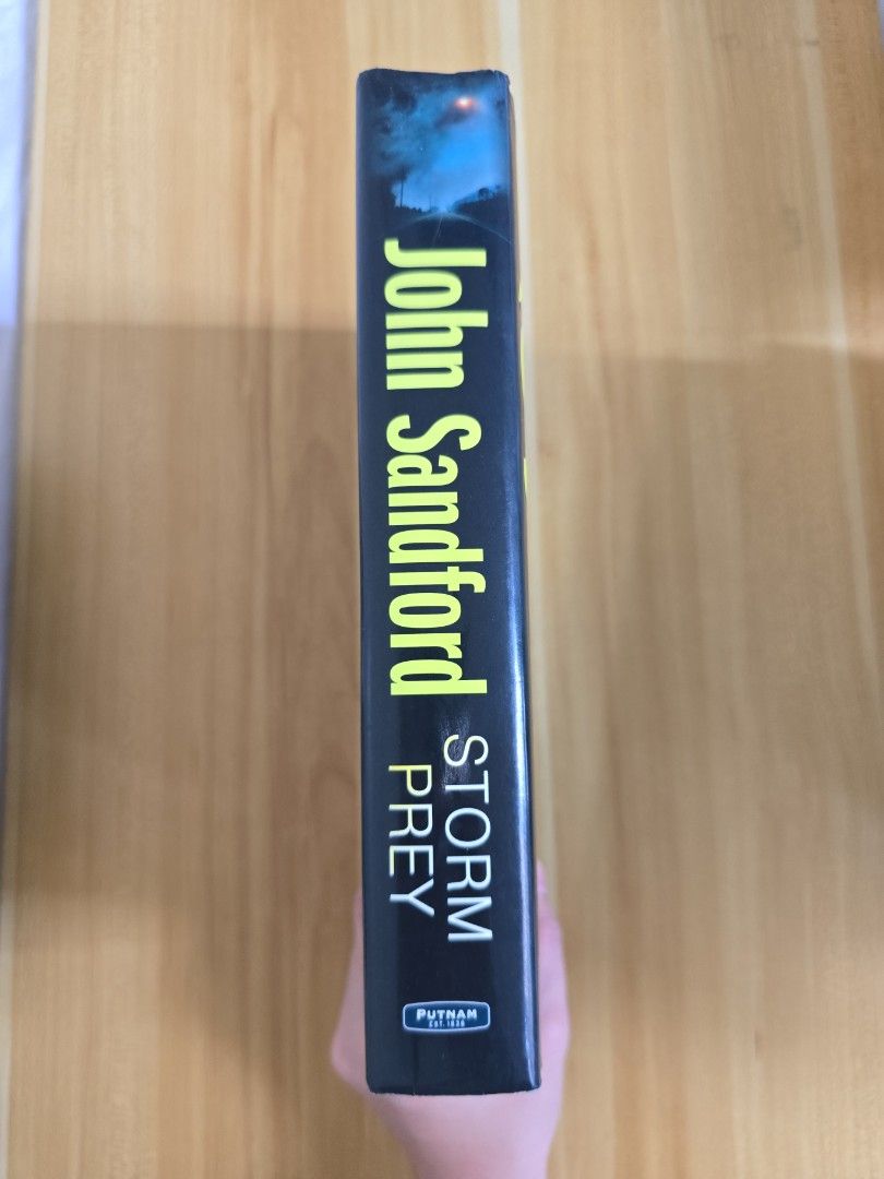 (Hardcover) Storm Prey by John Sandford (Category: Storybooks) located in Trece Martires City. Submitted by closette.ph (Listing ID 1465398646, Image 3). Description: 💌 click photos to view full item 🌷Genre : Mystery / Thriller - rfs : apartment cleanout 🌸 - Hardback Edition, authentic copy - personal preloved books - has signs of usage - colors may vary due to lighting.