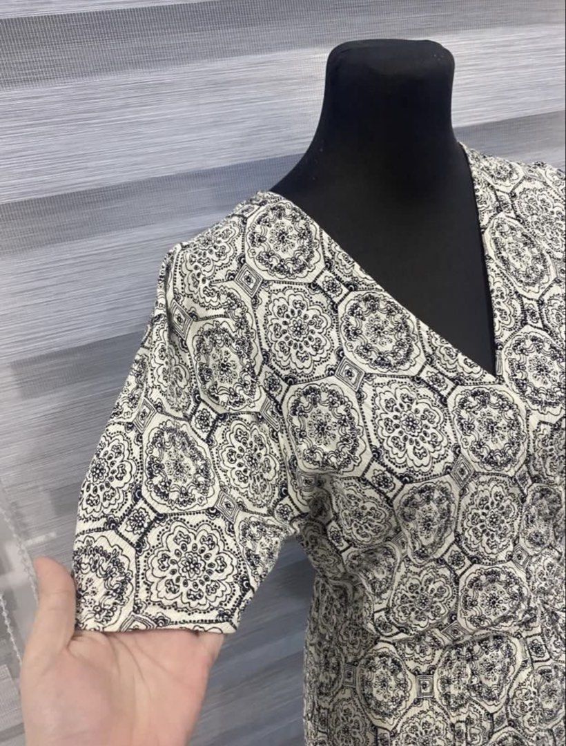 🔥SALE🔥Speechless Black and White Patterned Romper Size S (Category: Rompers) located in Bula. Submitted by kimmcatt (Listing ID 1465398548, Image 3). Description: - Brand/Style: Speechless romper - Color/Pattern: Black and white print - Size: S (Made in China) - Design: V-neckline, short sleeves, elastic waistband, and attached sheer overlay skirt with a front split over shorts - Material: Lightweight and flowy - Condition/Vibe: Very comfortabl