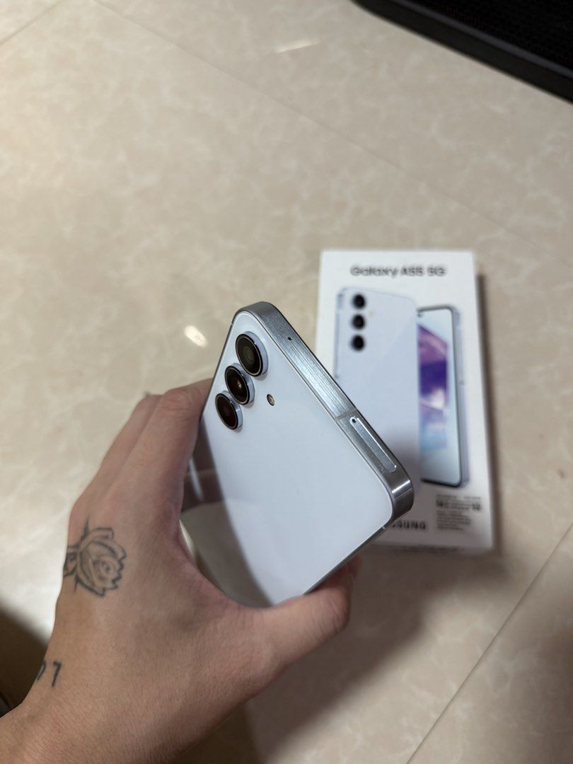 Samsung a55 5g 256gb NTC (Category: Samsung) located in Mandaluyong City. Submitted by kyllxybr22 (Listing ID 1465553143, Image 3). Description: Samsung a55 5g good as new 256gb Factory unlocked Ntc approved With original box and samsung paperbag No issue All working Super smooth good as new.