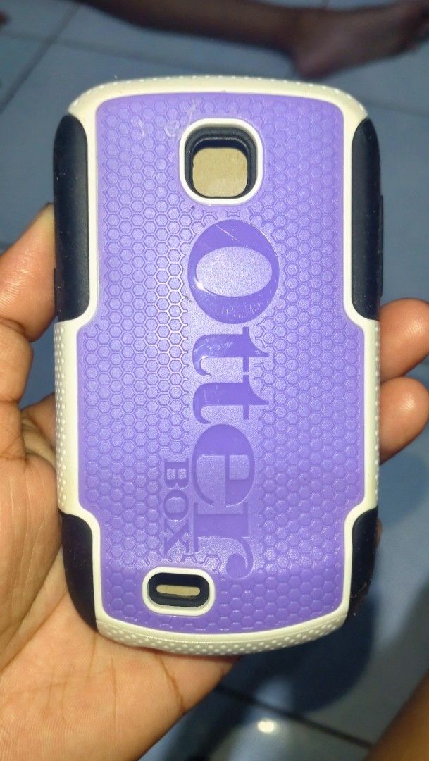 Samsung S5570 phone case (Category: Samsung) located in Valenzuela. Submitted by diane.35 (Listing ID 1465498291, Image 2). Description: .