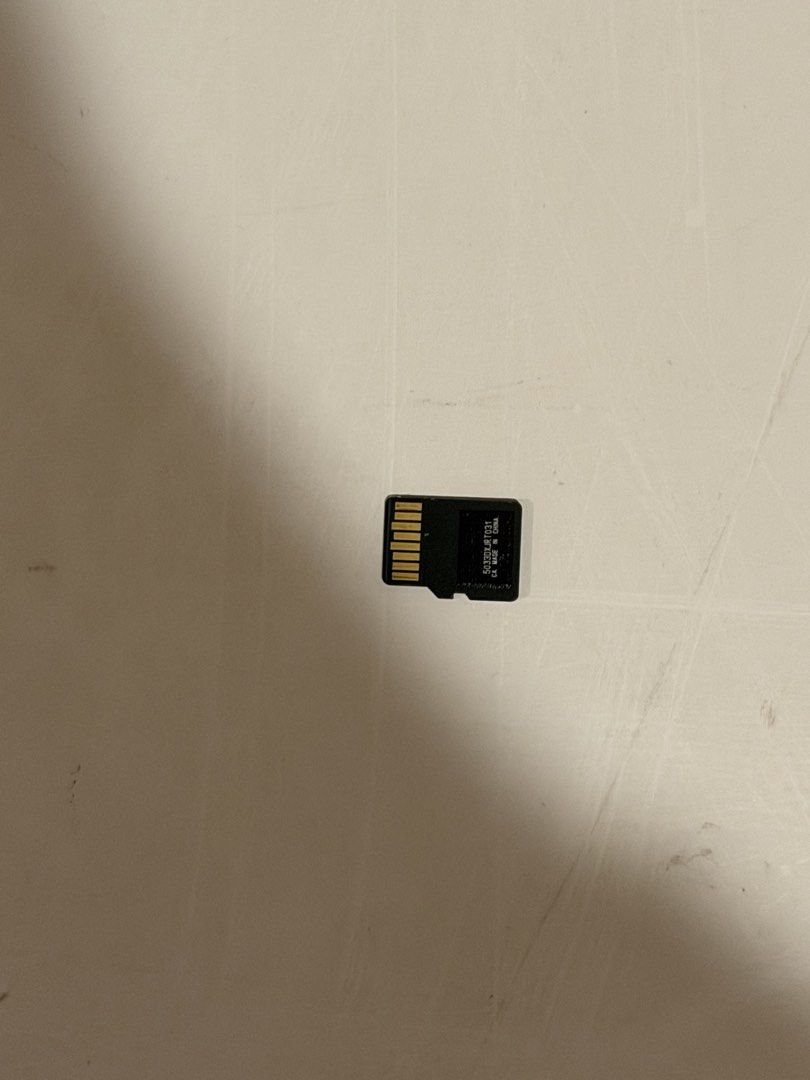 SanDisk Extreme SD card (Category: Memory & SD Cards) located in Manila. Submitted by heleensym (Listing ID 1465498980, Image 2). Description: New SanDisk Extreme SD card 1TB Opened but not used.