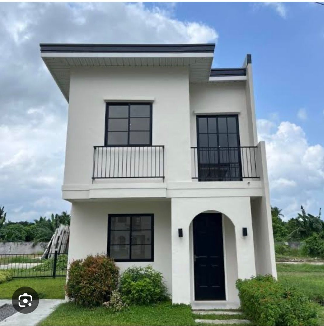 Santevi San Pablo Laguna (Category: House & Lot) located in Caloocan City. Submitted by mariaramona1987 (Listing ID 1465459406, Image 2). Description: Property Specifications * Lot Area: 80 sqm * Floor Area: ~57 to 59 sqm * Bedrooms: 3 bedrooms (including master provisions with large sliding windows) * Toilet & Bath: 2 bathrooms with floor-to-ceiling tiles and heavy-duty fixtures * Other Features: Living and dining area, kitchen/service area, bal
