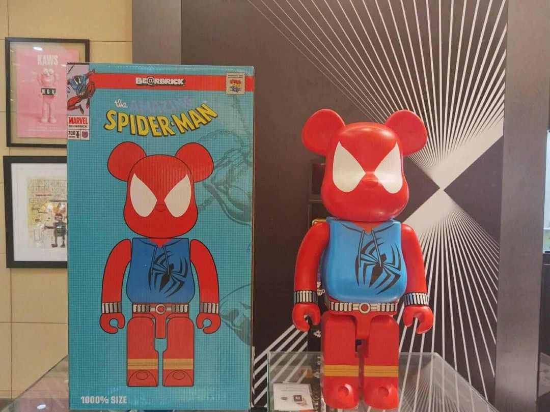 Scarlet Spider-Man Bearbrick (Category: Figurines & Statues) located in Las Pinas. Submitted by youngeagle.7b0753 (Listing ID 1465411622, Image 1). Description: Medicom Toy Bearbrick 1000% Scarlet Spider-Man ▪️Pristine condition; displayed only inside the acrylic case after taking out of the box ▪️Bought it brand new last August 2025; complete with box and authenticity paper ▪️Licensed Art Toy by Medicom ▪︎ 70cm (2ft 3in) in height ▪︎ Release Dat