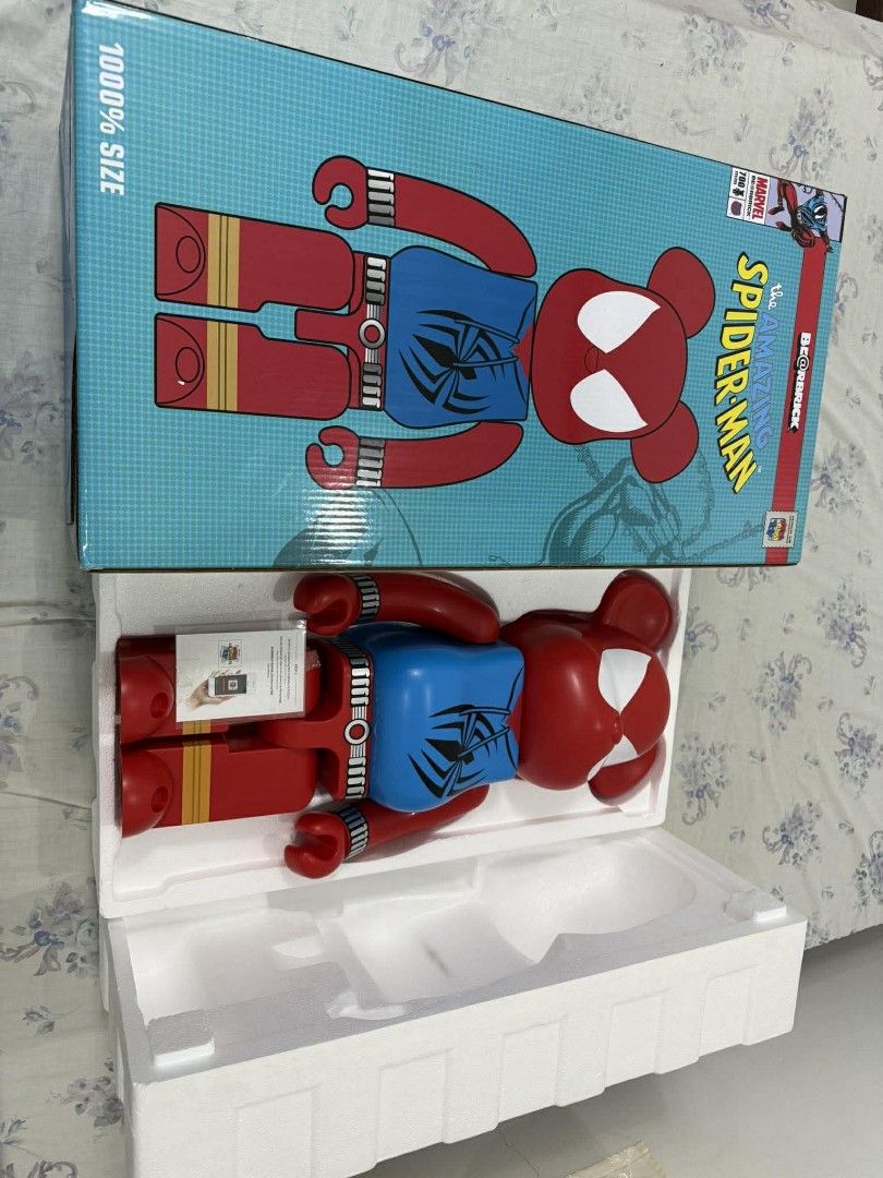 Scarlet Spider-Man Bearbrick (Category: Figurines & Statues) located in Las Pinas. Submitted by youngeagle.7b0753 (Listing ID 1465411622, Image 2). Description: Medicom Toy Bearbrick 1000% Scarlet Spider-Man ▪️Pristine condition; displayed only inside the acrylic case after taking out of the box ▪️Bought it brand new last August 2025; complete with box and authenticity paper ▪️Licensed Art Toy by Medicom ▪︎ 70cm (2ft 3in) in height ▪︎ Release Dat