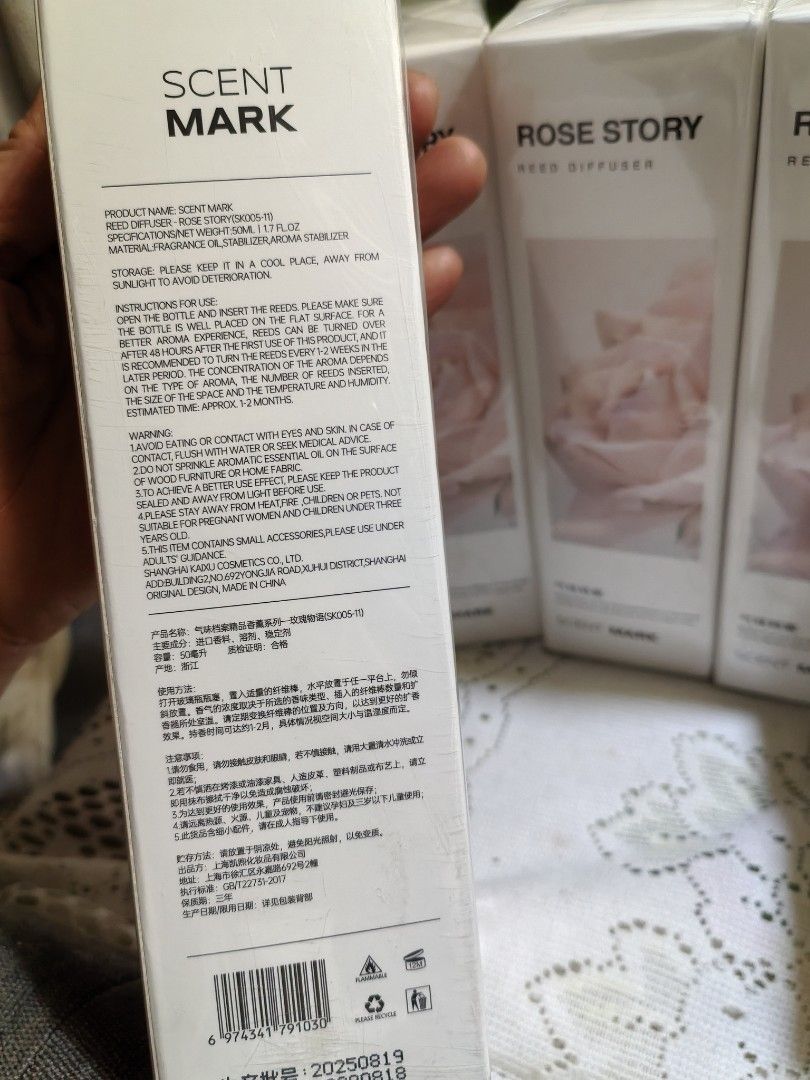 Scent Mark Rose Story diffuser/pc (Category: Home Fragrance) located in Manila. Submitted by luckycharm_215 (Listing ID 1465502503, Image 2). Description: new.