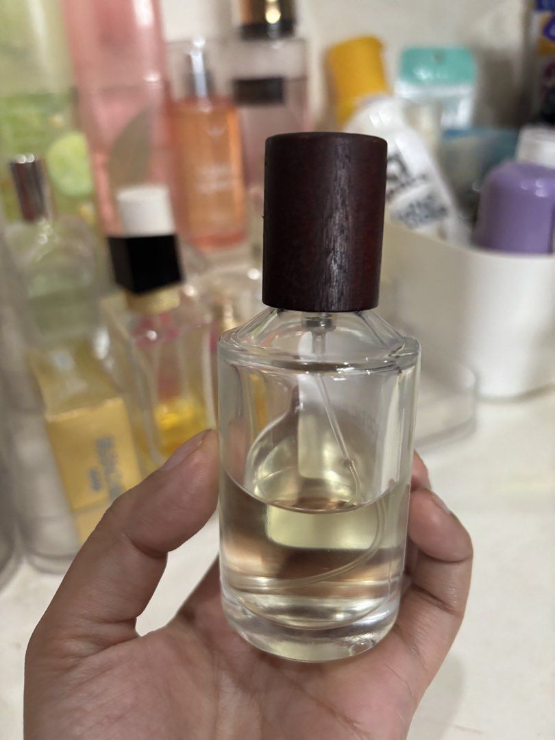 Scent Therapy PH Narcotic Peony Eau de Parfum 50ml (Category: Fragrance & Deodorants) located in Cabadbaran. Submitted by manualrj2491753 (Listing ID 1465387265, Image 3). Description: - Brand/Scents: Scent Therapy PH - Narcotic Peony - Concentration: Eau de Parfum (EDP) - Size: 50 ml - Usage: Roughly 60% juice remaining - RFS: too many perfume and mom does not like the smell so I cannot use it anymore.