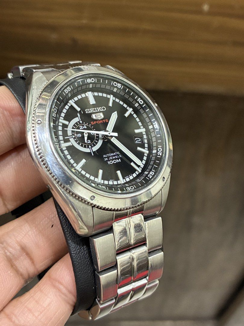 Seiko Automatic Mens Watch (Category: Men's Watches) located in Manila. Submitted by tictac921 (Listing ID 1465440747, Image 2). Description: .