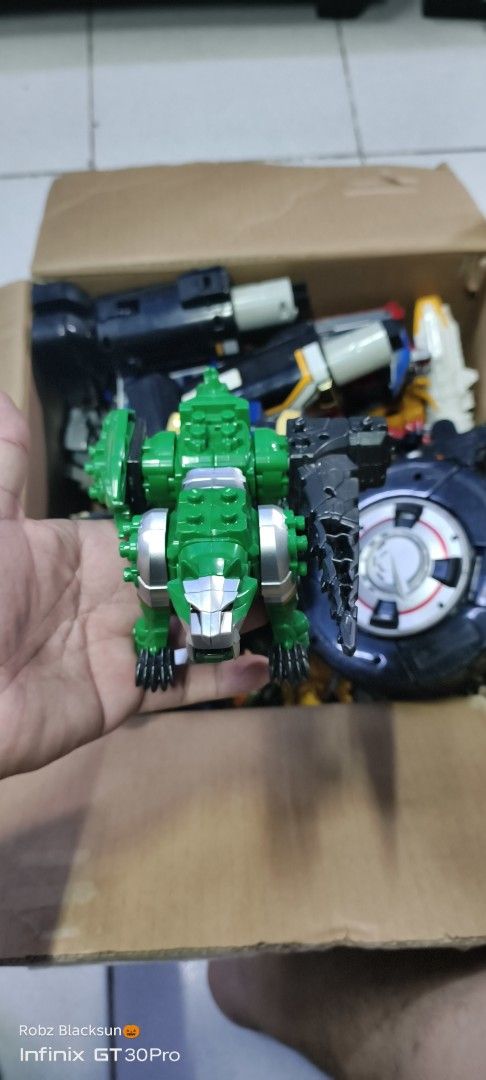 Senti part tiger lance (Category: Kids Toys) located in Tanza. Submitted by robzblacksun (Listing ID 1465421391, Image 1). Description: missing only key and 1 shield .