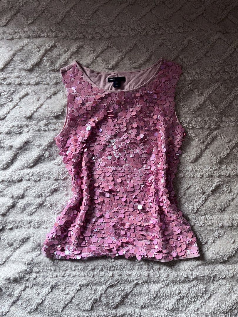 gap pink sequined sleeveless top (Category: Sleeveless) located in Imus. Submitted by spicycartel (Listing ID 1465571071, Image 1). Description: s-m slight issue stain at the back.