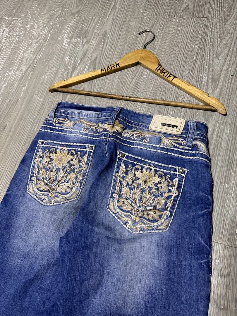 SEXY COUTURE BOOT CUT PANTS (Category: Jeans) located in Manila. Submitted by triptothrift7 (Listing ID 1465571332, Image 3). Description: pm me for fast transaction! SEXY COUTURE BOOT CUT PANTS size 28 to 30 actual length 44 hem 9 no issue excellent condition color rate 9/10 authentic legit mode of payment gcash or bank transfer location Biñan laguna.