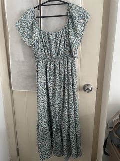 (Category: ) located in . Submitted by simply_closet (Listing ID 1465454740, Image 1). Description: .