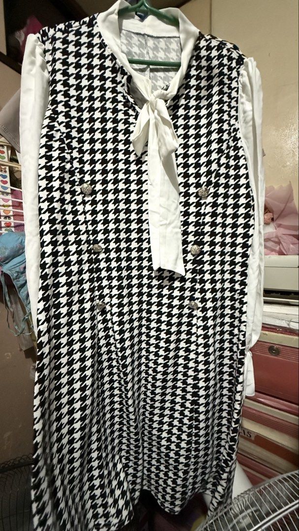 Shein Dress (Category: Dresses) located in Quezon City. Submitted by the.wardrobee (Listing ID 1465431511, Image 1). Description: never used, medium to large.
