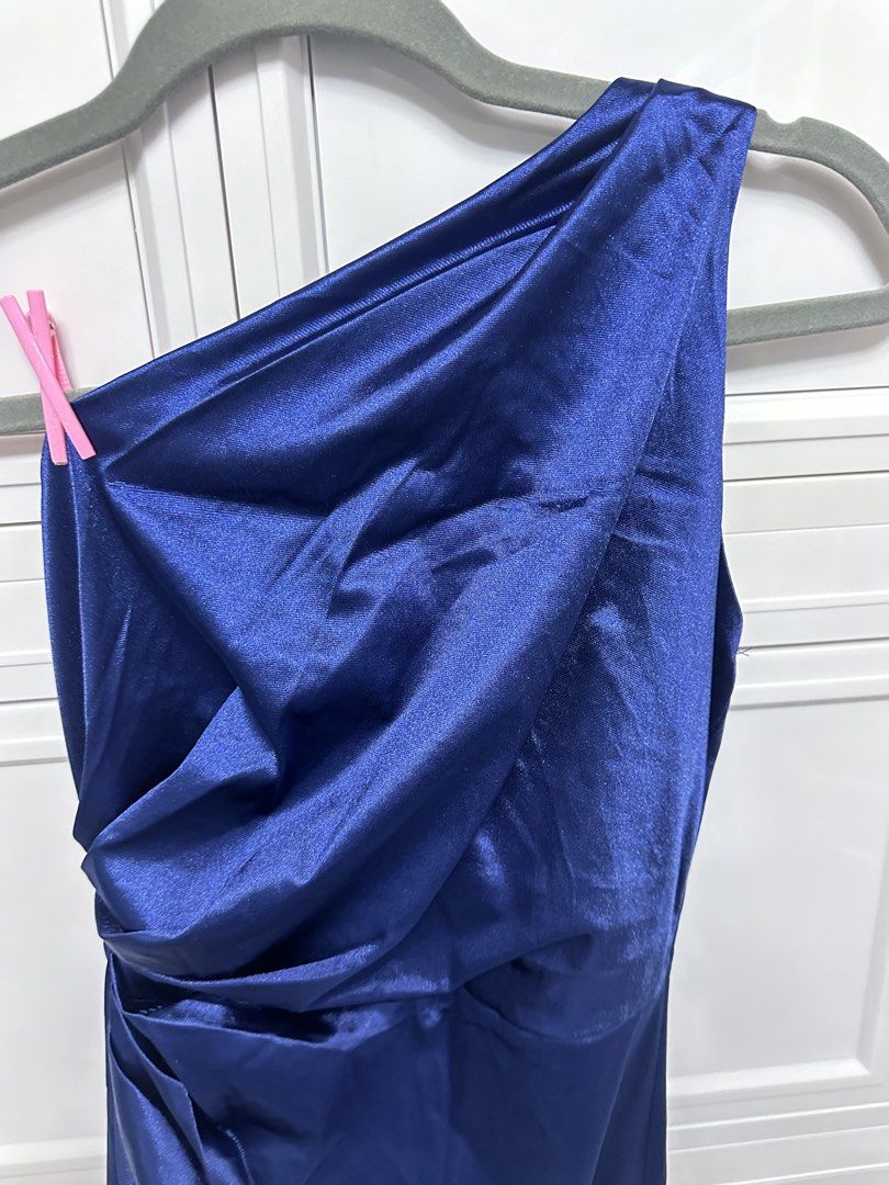 SHEIN elegant dress (Category: Dresses) located in Quezon City. Submitted by jeydeegmr (Listing ID 1465434577, Image 2). Description: Once used only. Can pass as brand new. Super ganda nito. Can fit xs-small.