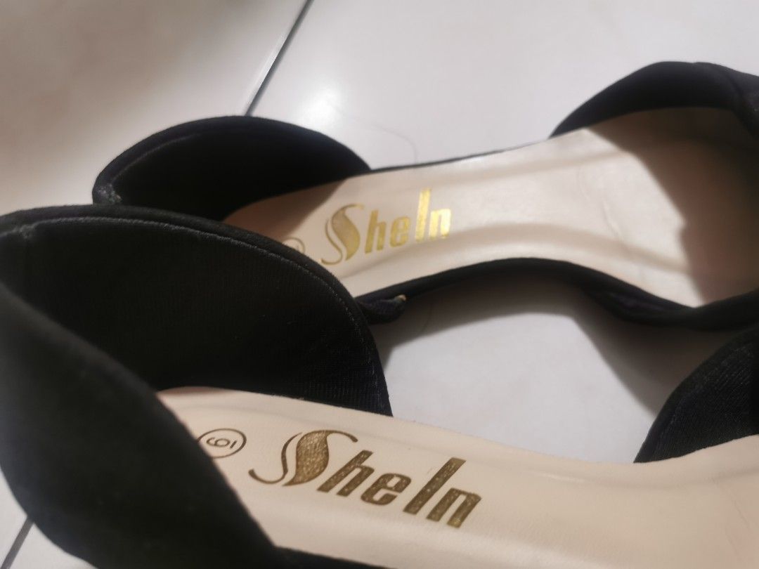 Shein half shoes (Category: Flats & Sandals) located in Quezon City. Submitted by supermom0711 (Listing ID 1465546164, Image 3). Description: .