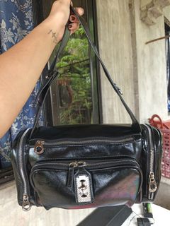(Category: ) located in . Submitted by ukay-ukaybylyn (Listing ID 1465457931, Image 1). Description: .