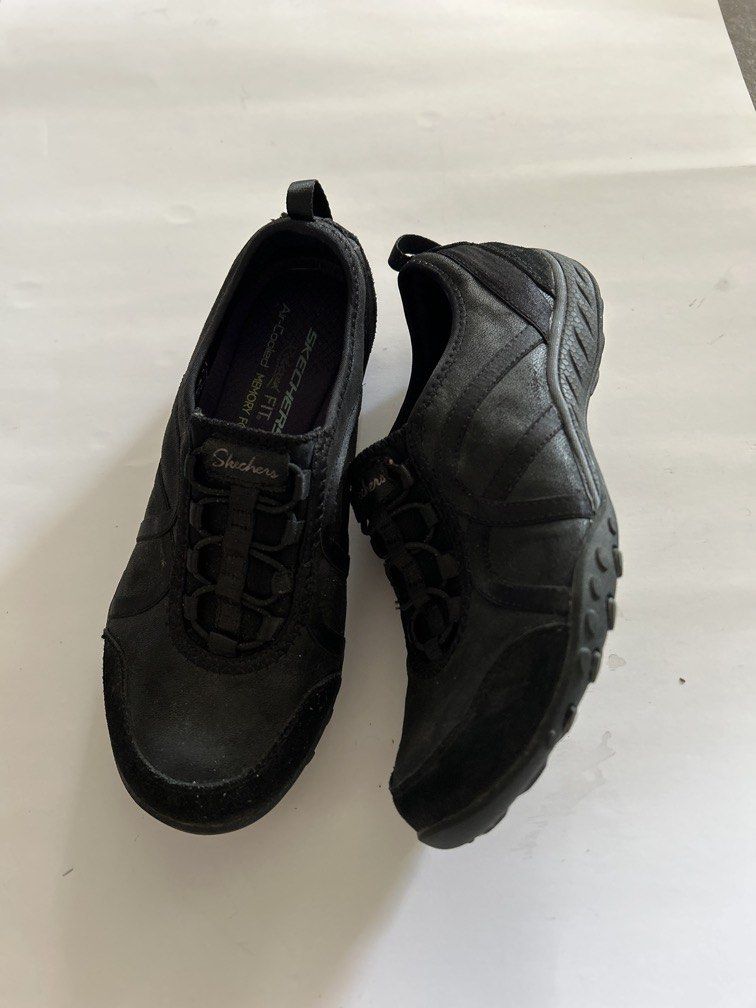 Skechers Relaxed Fit (Category: Sneakers) located in Bulacan. Submitted by ourdailybreads (Listing ID 1465397556, Image 1). Description: .