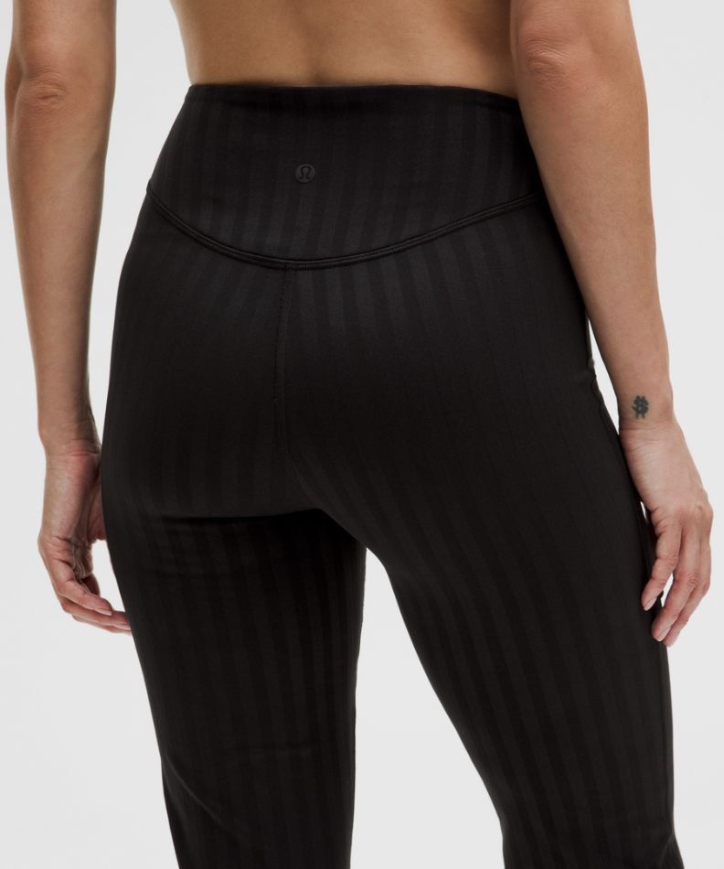 SMALL • lululemon wunder under bootcut pants (tonal stripe) (Category: Activewear) located in Angeles City. Submitted by secondset (Listing ID 1465453164, Image 1). Description: 📌Please read my bio before ordering 💰MOP: GCash only 🚚MOD: J&T only ❕Due to limited replies allowed on the app we will not reply to lowballers Width: 11.5” Length: 41” Unique piece 🖤 Currently out of stock on the website :).