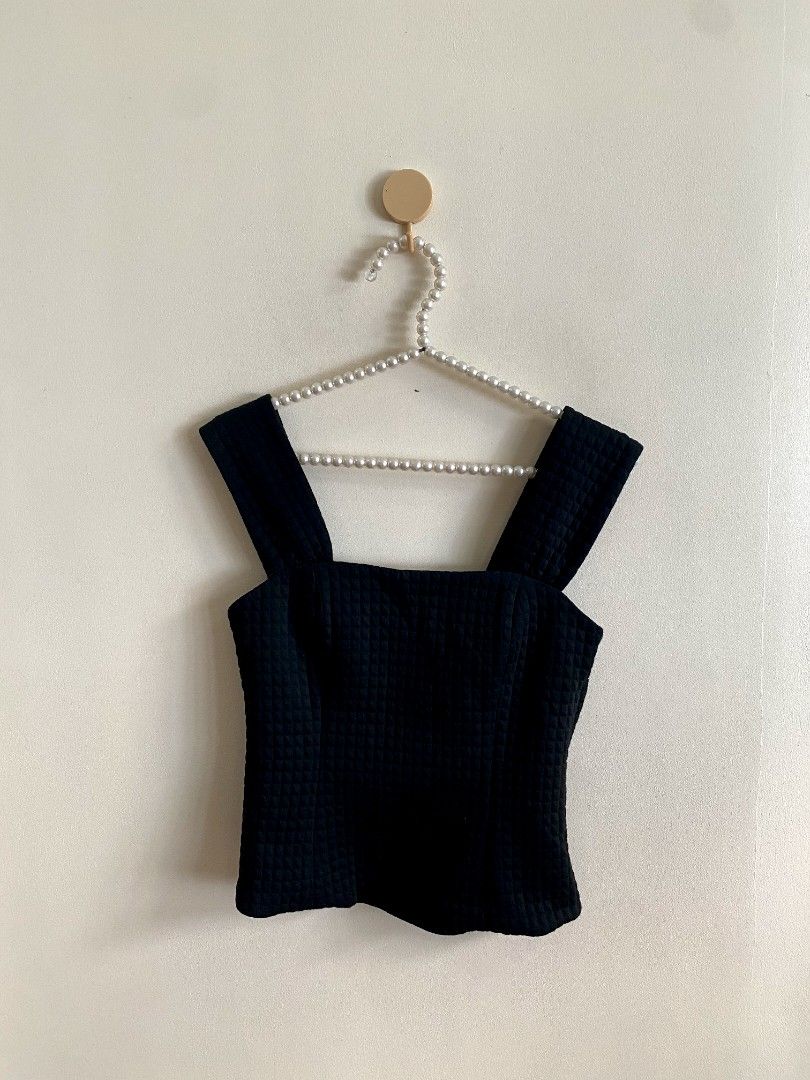 Small Love Bonito Textured Bustier Top (Category: Others Tops) located in Castillejos. Submitted by lalainecloset22 (Listing ID 1465395816, Image 3). Description: - Brand: Love Bonito - Size: Small (UK 8 / US 4) - Color: Classic Black - Design: Square neckline with thick straps and subtle grid texture - Style: Bustier / fitted crop top - Condition: Excellent pre-loved condition.