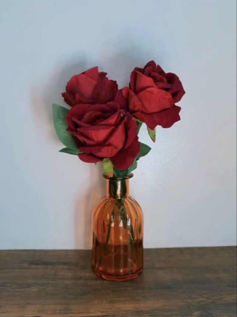 Small, Medium, Glass, Ceramic, PVC Flower Vase (Category: Vases & Decorative Bowls) located in Cebu City. Submitted by whiterabbitmint (Listing ID 1465458010, Image 1). Description: 180 each Message for measurements .