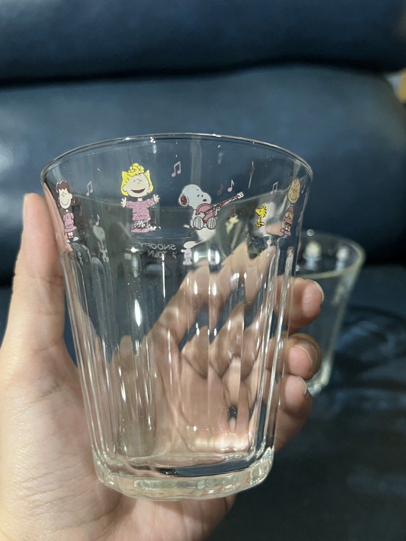 Snoopy Town Glass set (Category: Character Goods) located in Lucena. Submitted by aisanolshop (Listing ID 1465526555, Image 2). Description: No Box.