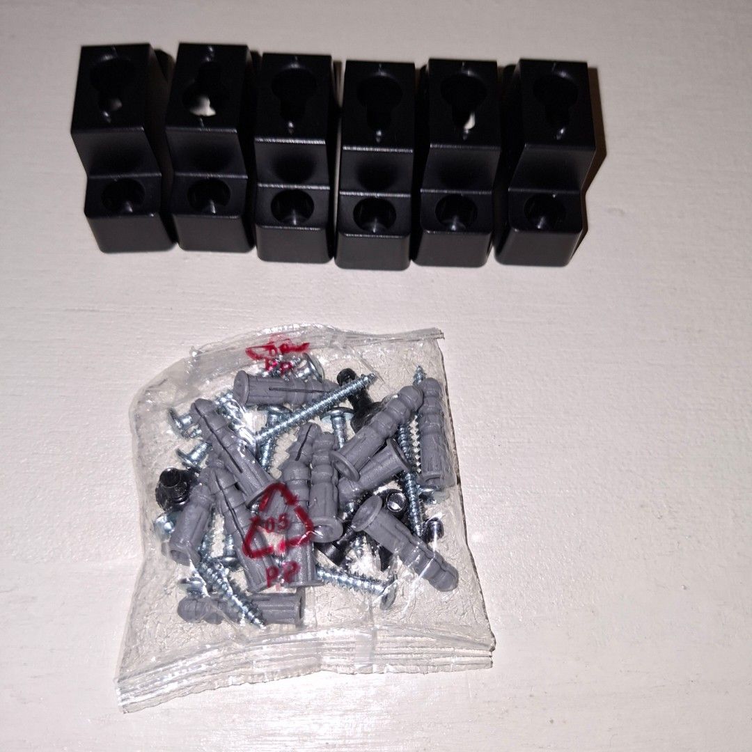 Soundbar wall mount kit (Category: Cleaning Tools & Supplies) located in Pasig City. Submitted by last_price_posted (Listing ID 1465478924, Image 2). Description: .