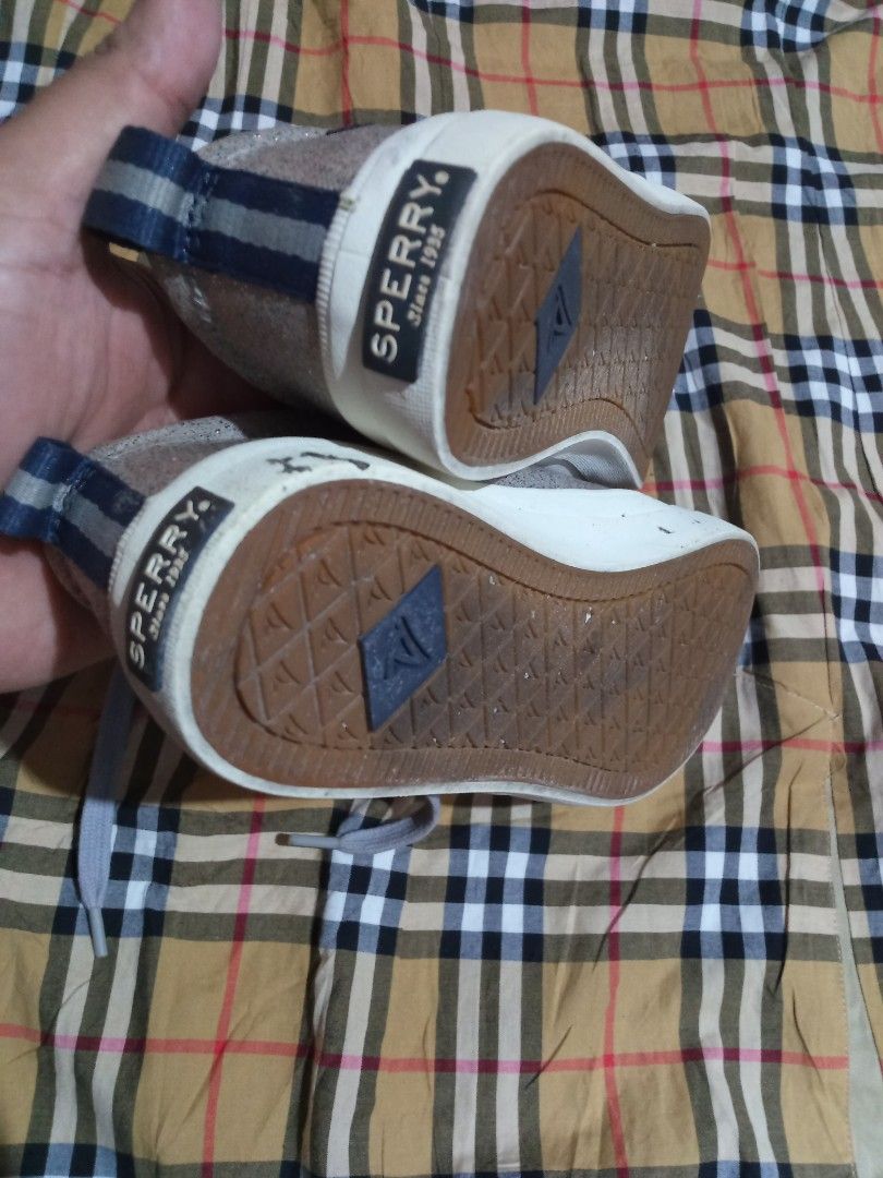 Sperry size 6 (Category: Shoe inserts) located in Cavite. Submitted by goodluckythrifty (Listing ID 1465491431, Image 3). Description: .